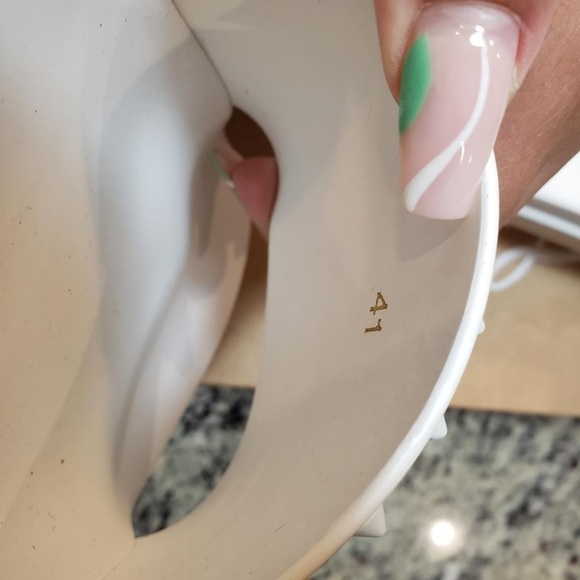 New Christian Louboutin White Leather Pool Sandals with White Spikes 41EU/8US - Picture 13 of 15